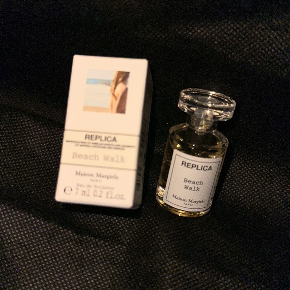 Madison Margiela “beach walk”